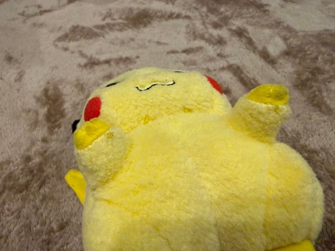 TOMY製 初期ピカチュウぬいぐるみ