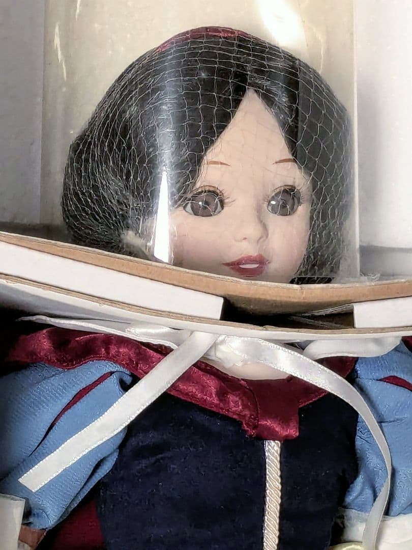 新品未使用】ビスクドール ディズニープリンセス 白雪姫 Sekiguchi