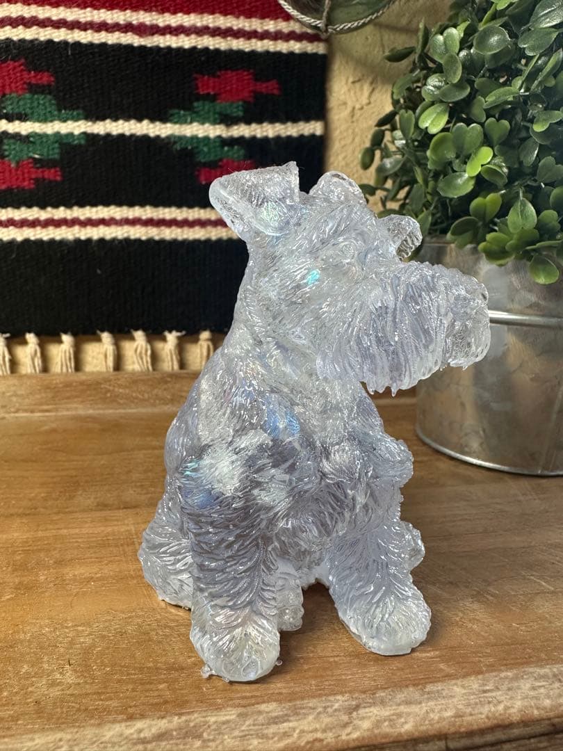 ミニチュアシュナウザー　クラッククォーツ　オーロラ水晶