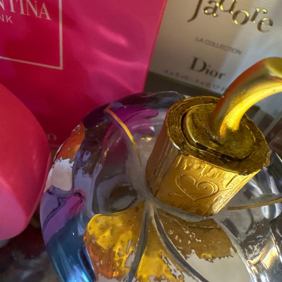 ヴァレンティノ 香水　など4点