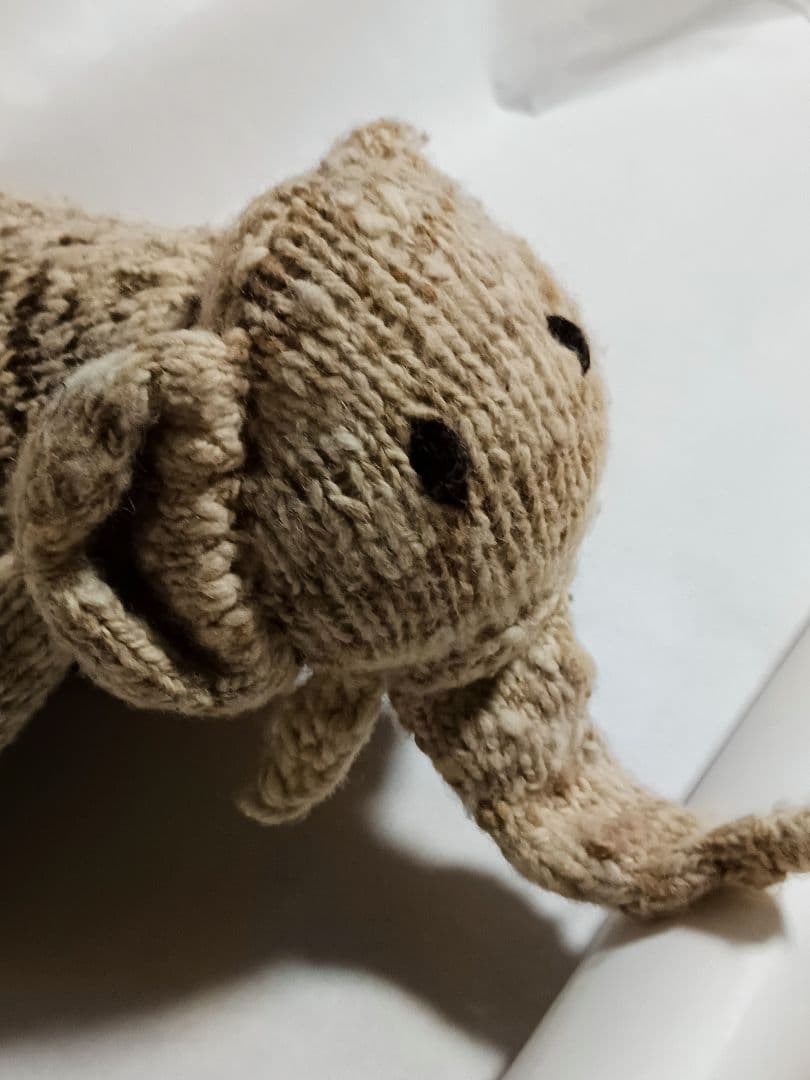 kenana knittrsウールのあみぐるみ猿と象さん