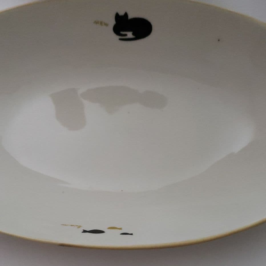 ねこ　猫　ネコ　グッズ　雑貨　インテリア　トイレ　皿　有田焼　焼きカレー　愛猫
