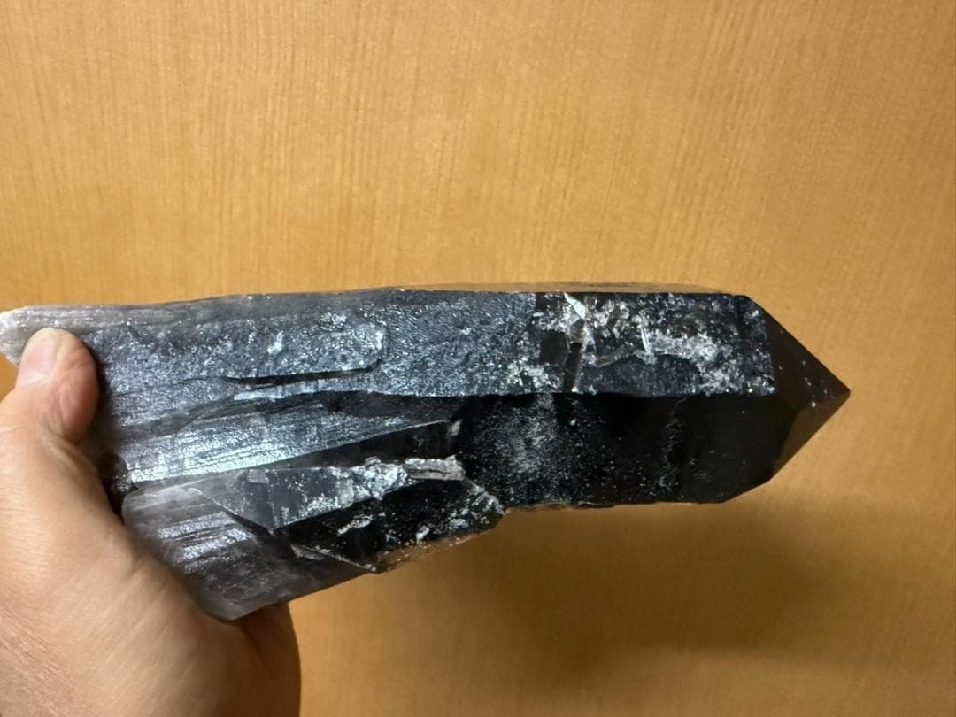 黒水晶　モリオン　原石　1493ｇ
