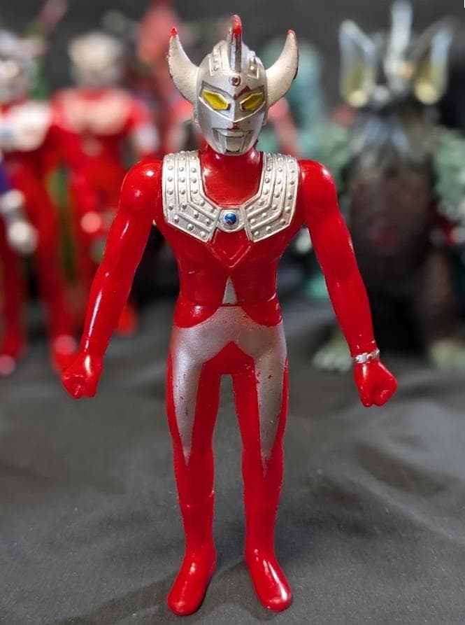 ウルトラマンA・タロウ＆登場怪獣・宇宙人（バンダイ）ソフビ10体