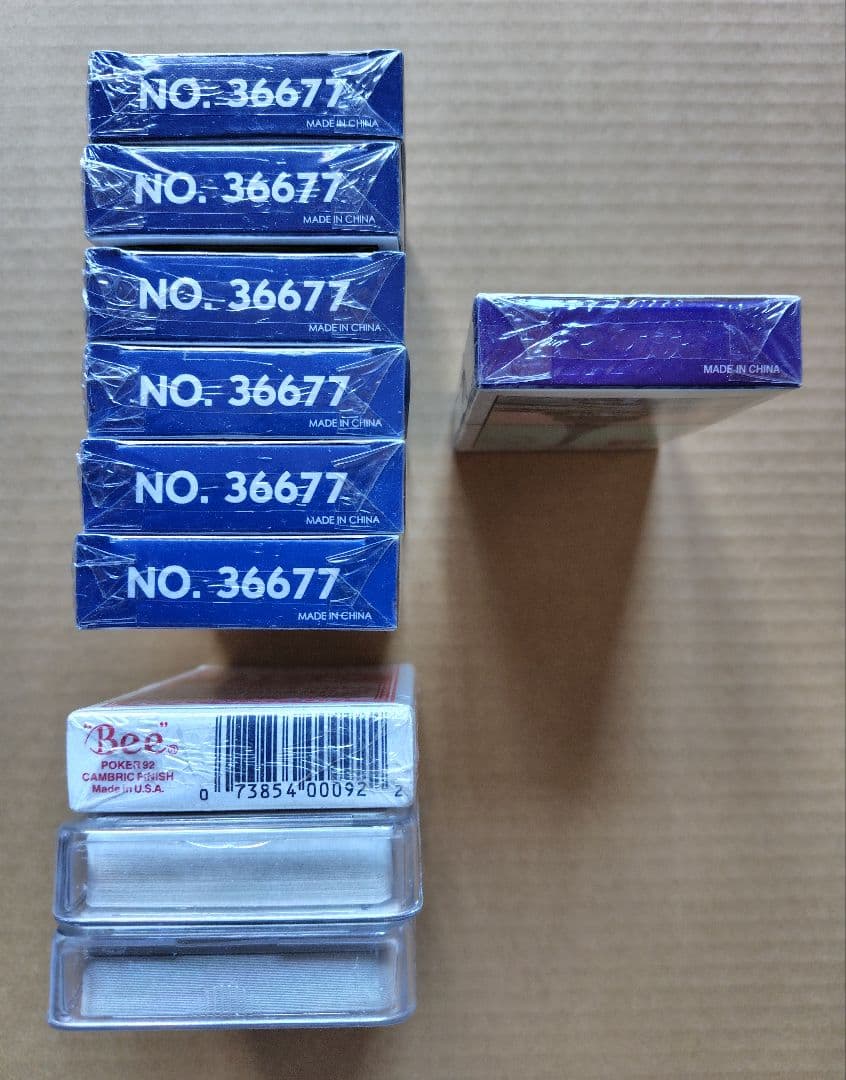 トランプ　（エッフェル塔、CNN、BEE）