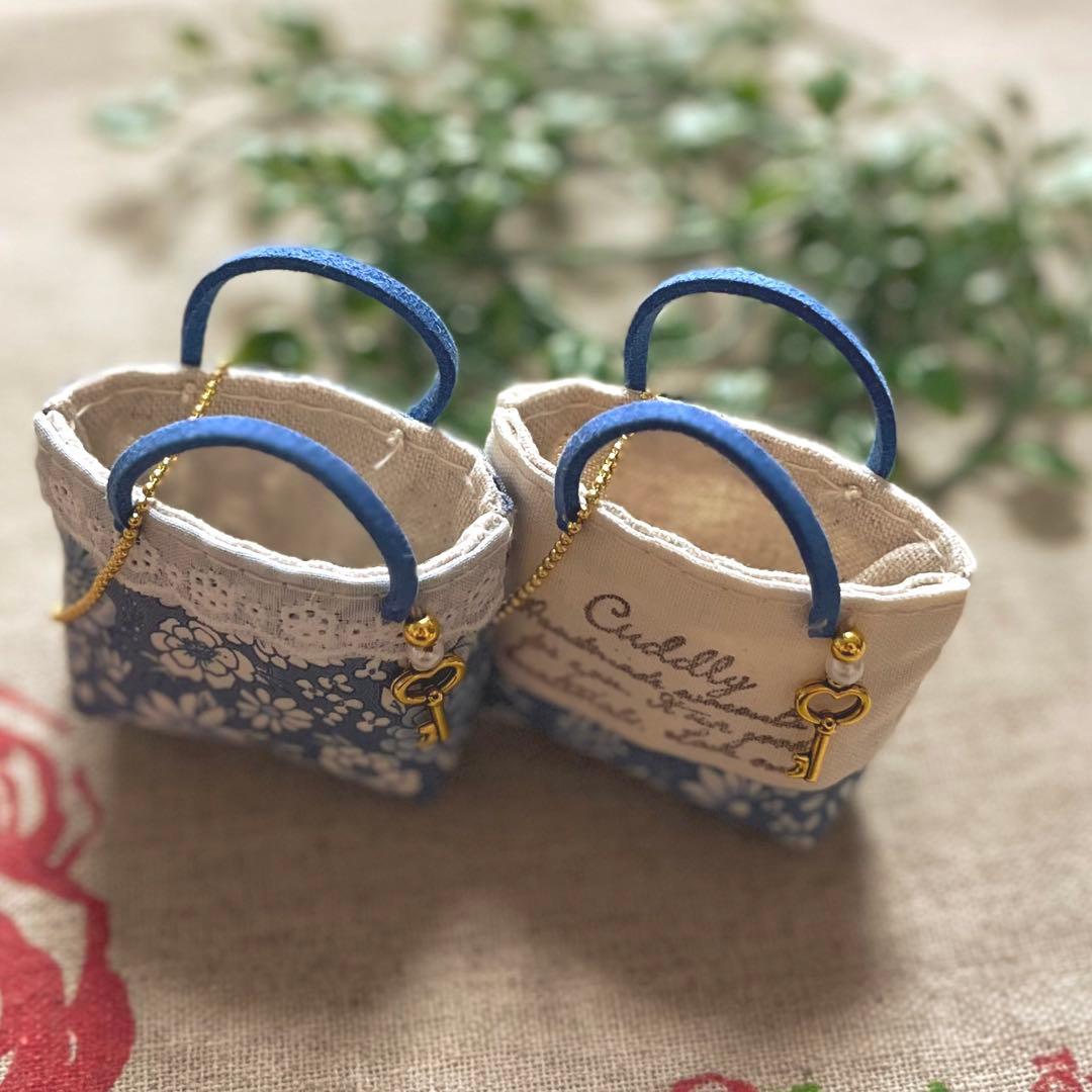 No.2306-32  ミニチュアトートサシェ 香り袋 2個組  紺藤  小花柄