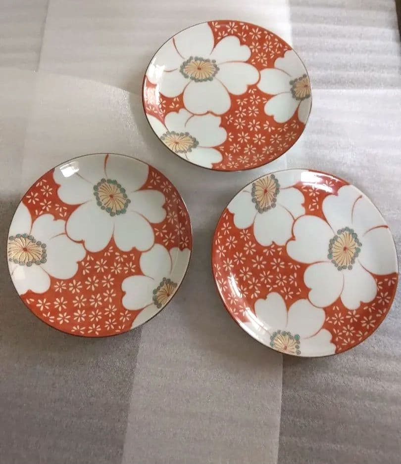 香蘭社 赤繪町工房 皿 小皿 山茶花 3枚 - メルカリ