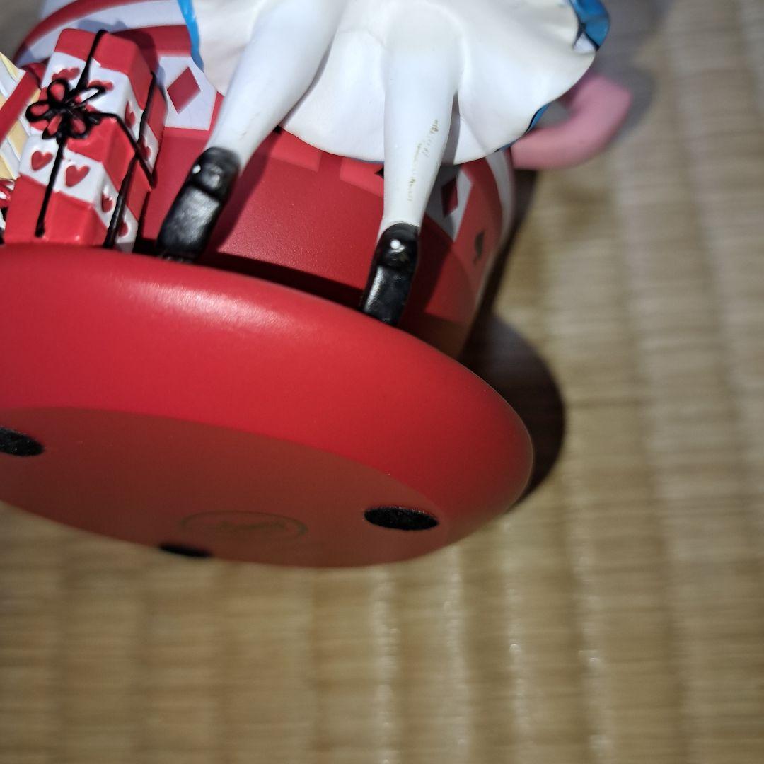 ディズニーストア 不思議の国のアリス スノーグローブ