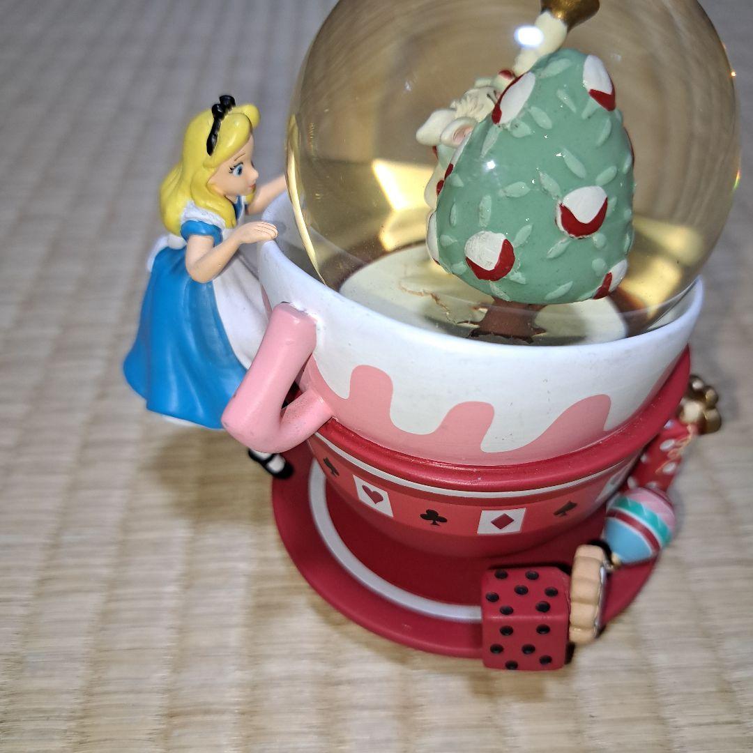 ディズニーストア 不思議の国のアリス スノーグローブ