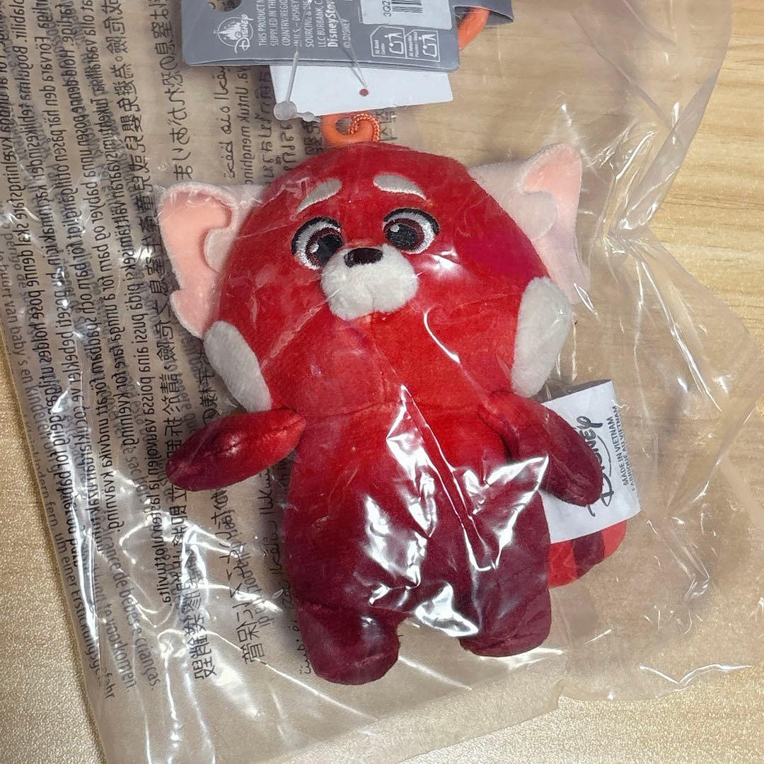ディズニーストア 私ときどきレッサーパンダ メイ ぬいぐるみ カラー