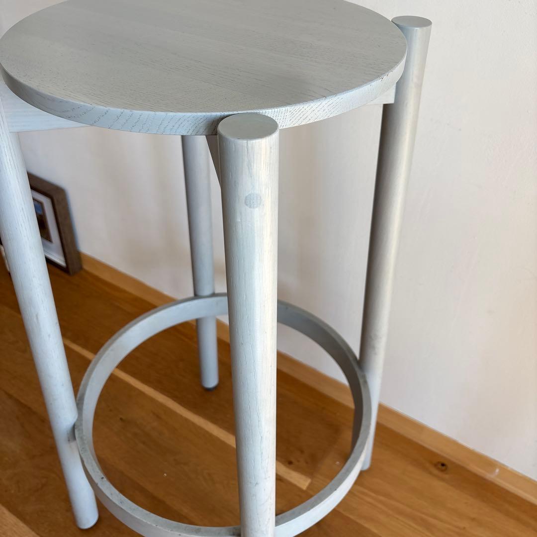 カリモク家具　KNS 円形グレー スツール P-240GAMC