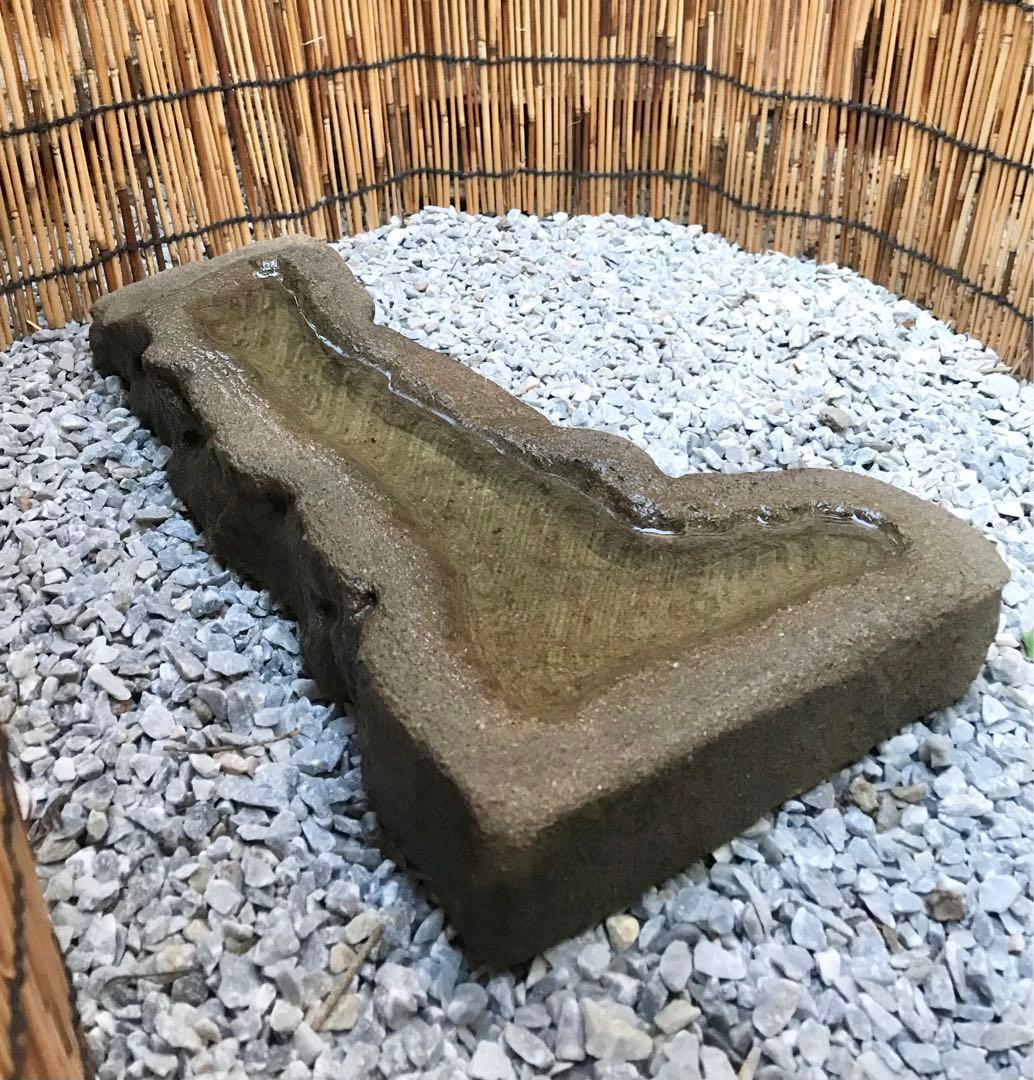 【天然石・石鉢・盆石・水鉢・コケ鉢】石付石岩松岩ヒバ寄せ植え鉢庭石オブジェ置物