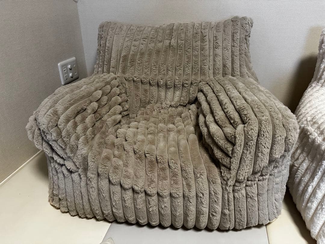 新品未使用　NERUS 正規品 ふわとろクッション ビーズクッション　2個セット