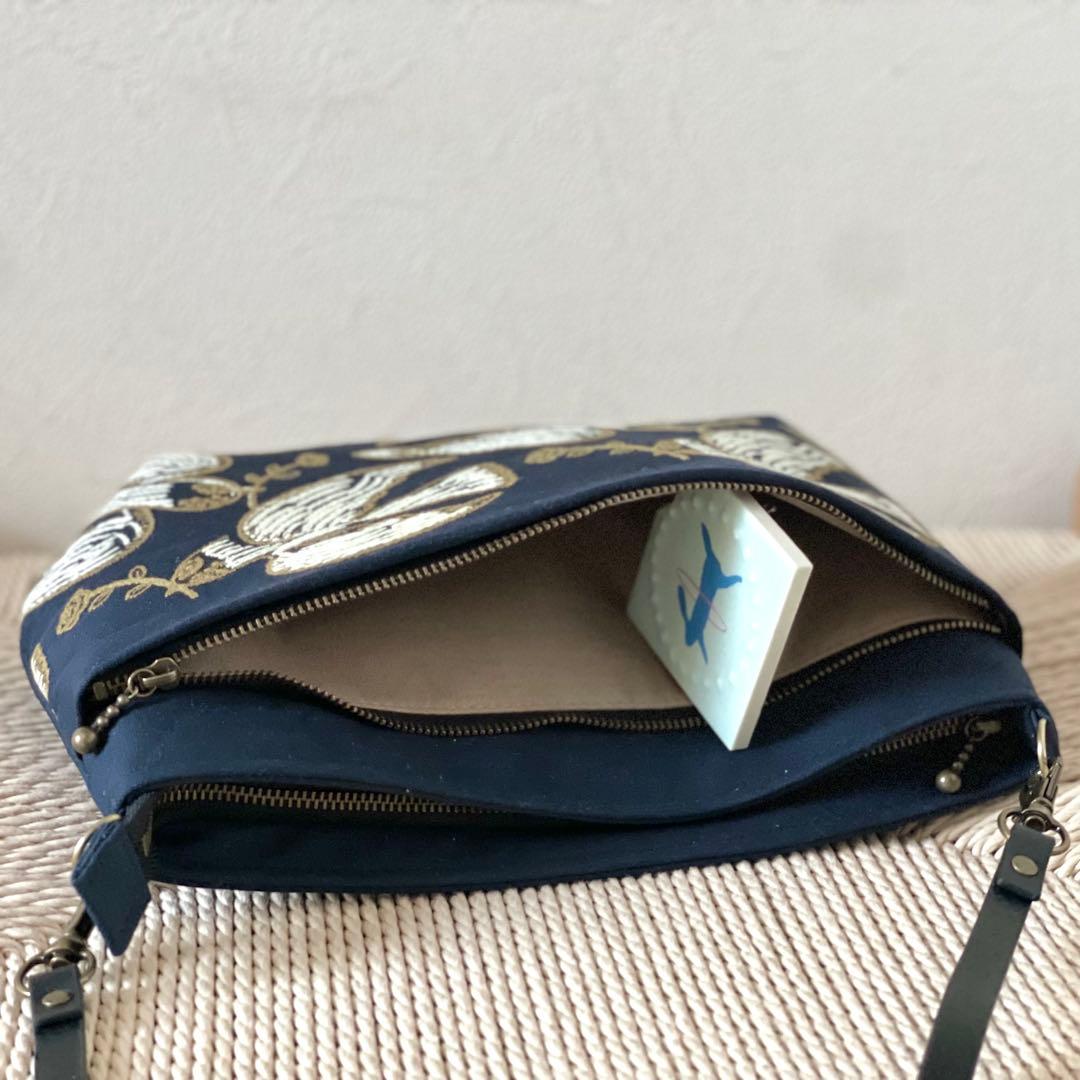 ⚮̈ミナペルホネン following day navy ドラポケショルダー