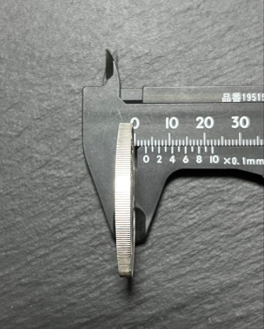 新品•未使用】フィジー 2022年 『草原を駆ける犬』1オンス銀貨 ケース