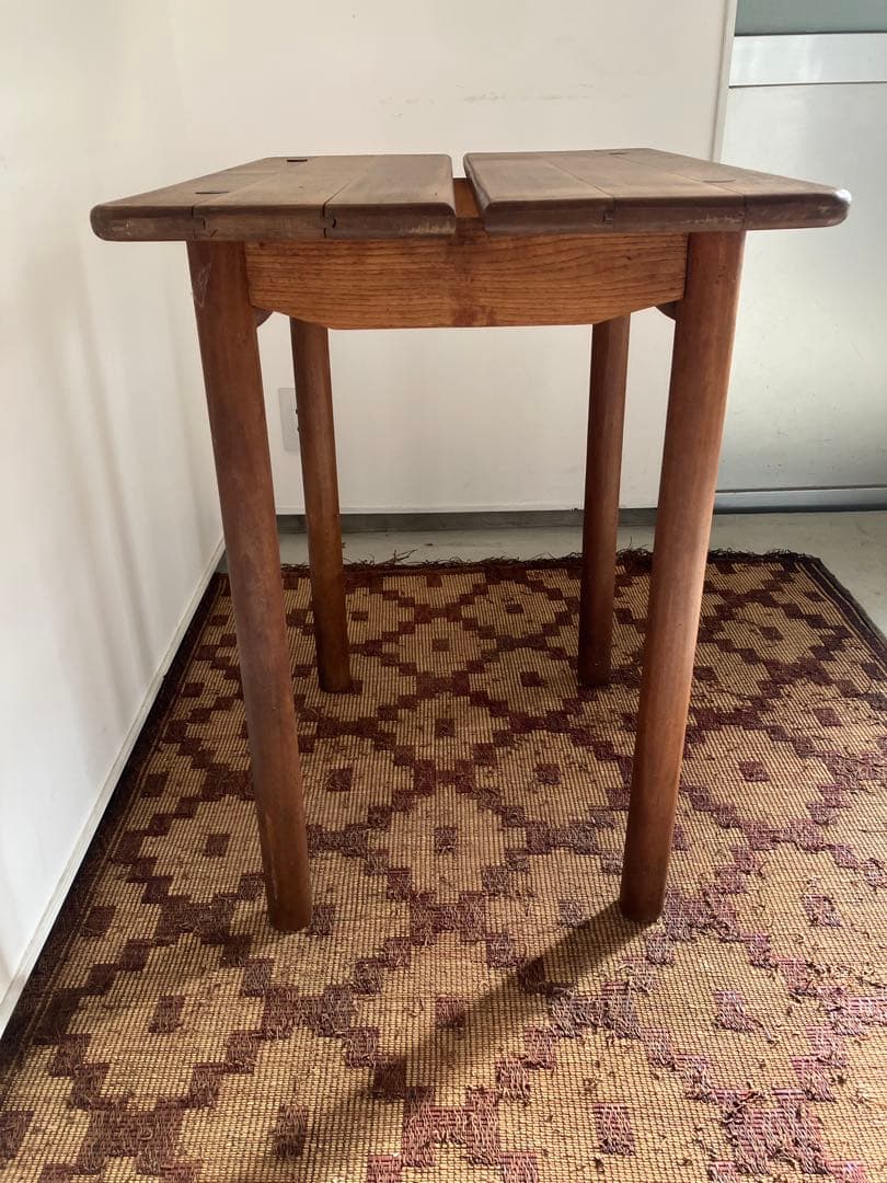 ピエール・ゴーティエ・ディレイ テーブル