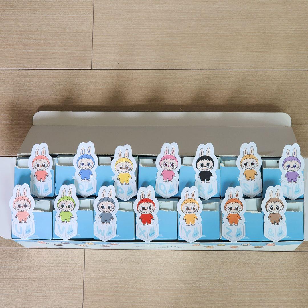 ラブブ LABUBU PIN FOR LOVE イニシャルアルファベット A-M ラブブ