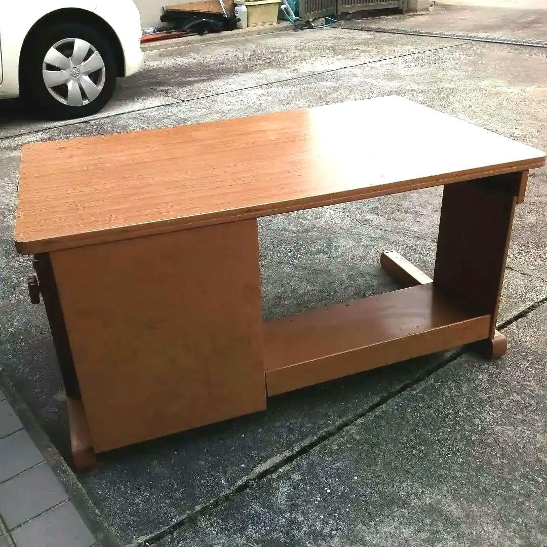 昭和レトロ　オカムラ学習デスク　勉強机　　　昭和の学習机　1976年製