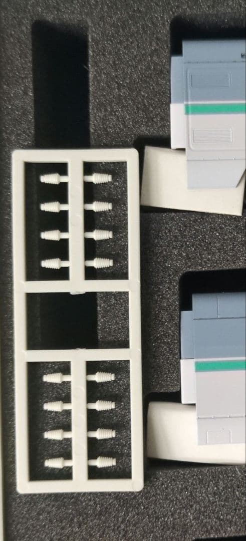 鉄道模型 JR E1系(Max) 増結4両セット