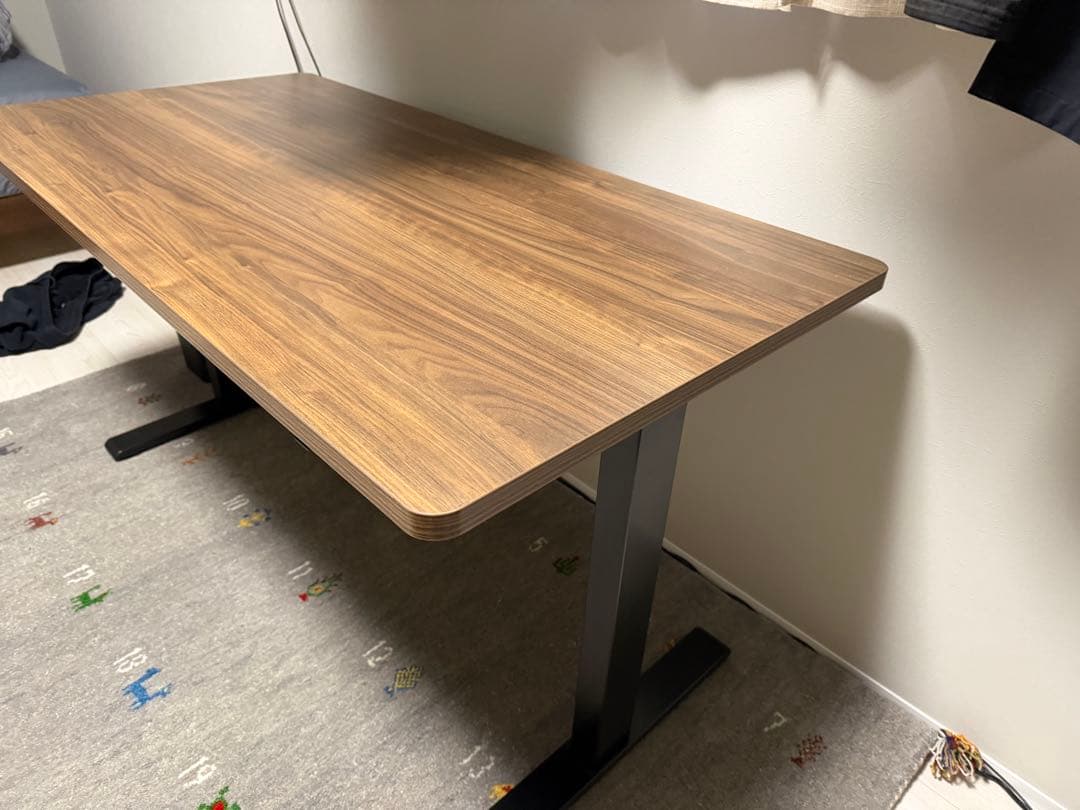 組み立て不要】FlexiSpot140センチ 配線収納2点付き - メルカリ