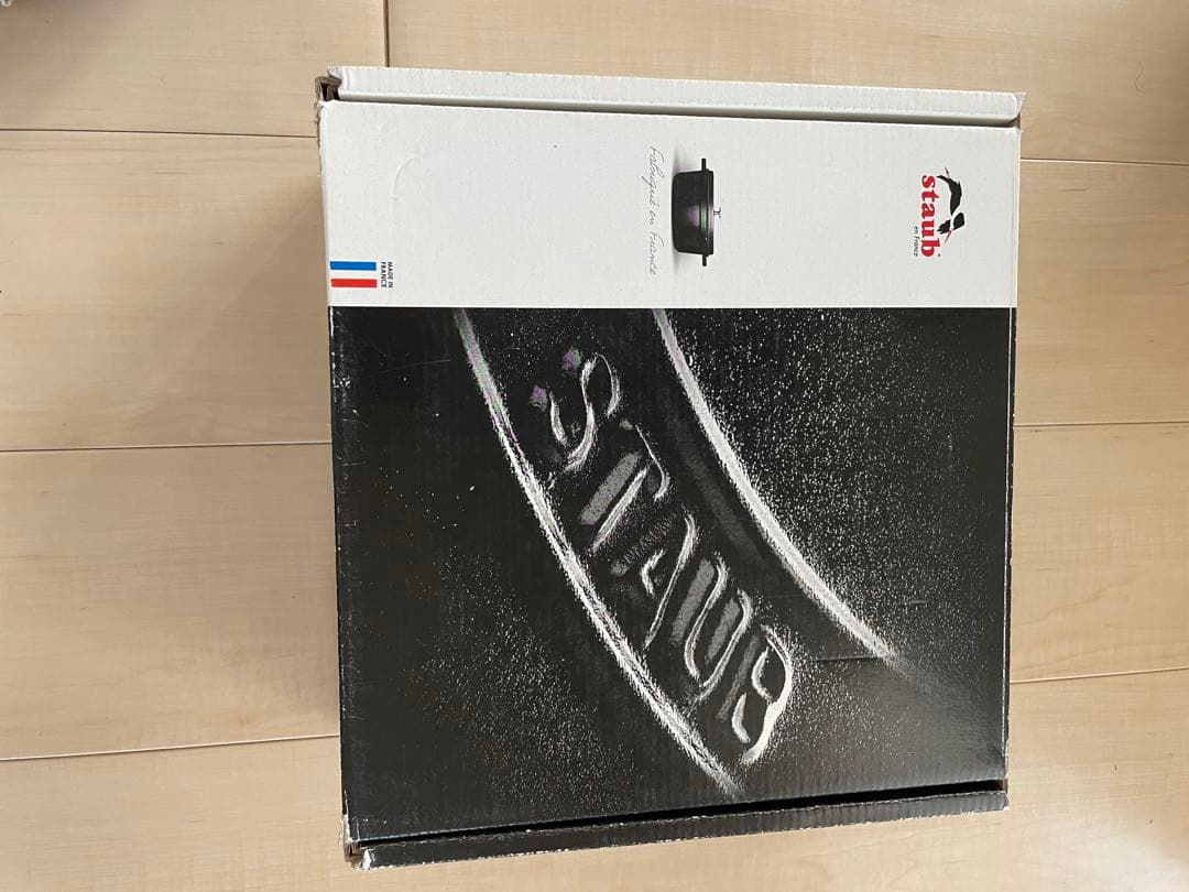 ストウブ STAUB 鋳物ホーロー鍋 ピコ・ココット 2.6Ｌ ラウンドチェリー