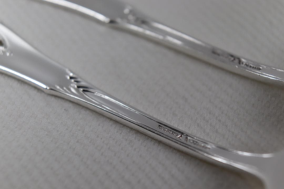 アメリカ■ウォレス■デザートフォーク２本組■とても優雅なローズポイント・パターン