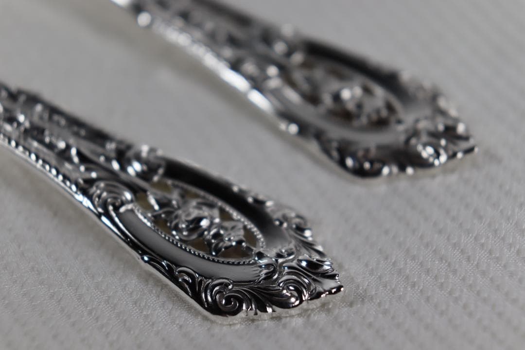 アメリカ■ウォレス■デザートフォーク２本組■とても優雅なローズポイント・パターン