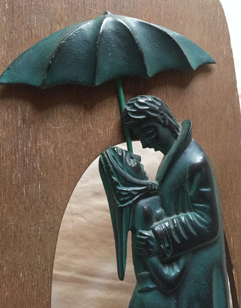 ◆ビンテージ モダン 男と女 悲哀 壁掛け 相合傘 昭和レトロ 彫刻