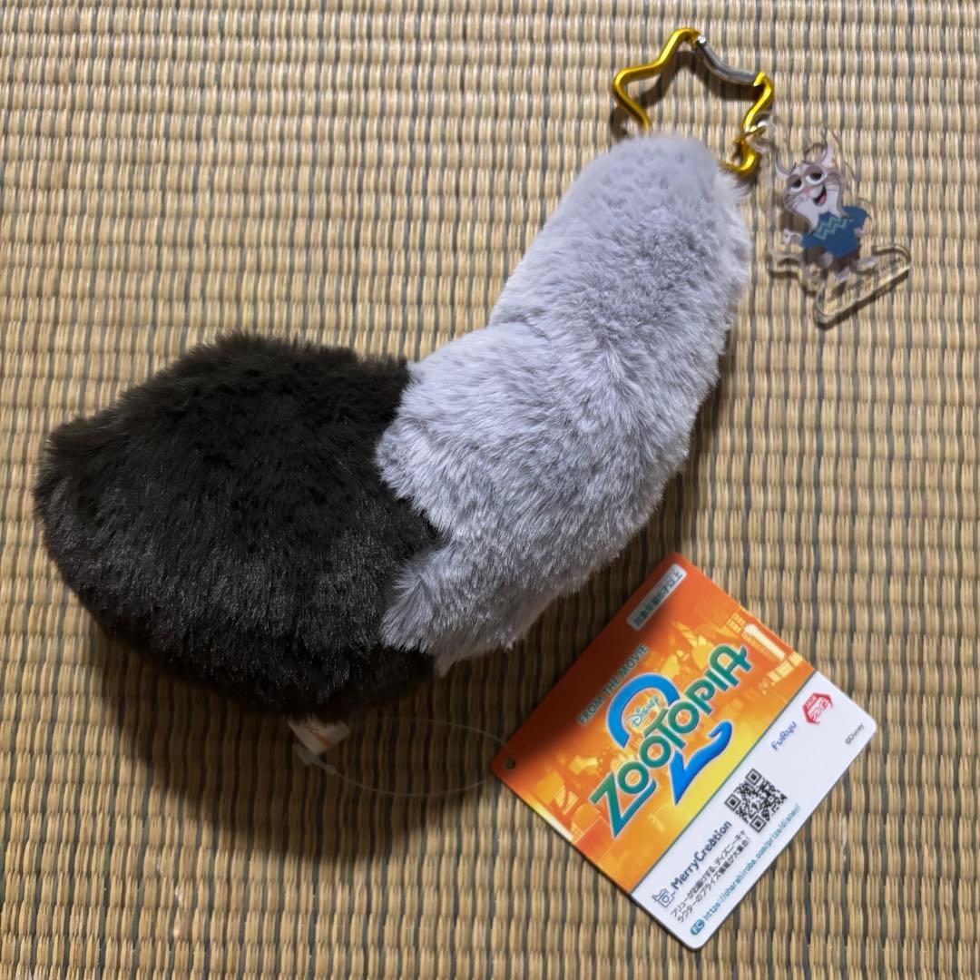 ズートピア2 しっぽポーチ パウバート ポーチ ぬいぐるみ - メルカリ