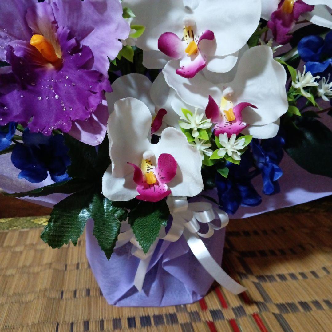 造花　仏花　御供え花　法事　お彼岸　初盆　カトレア　胡蝶蘭アレンジ