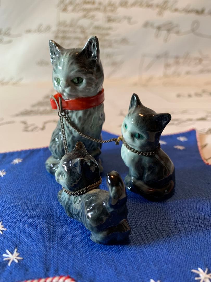 ゲーベル人形　西ドイツ製　陶器置物　レアな可愛い親子3匹セットの猫ちゃん！