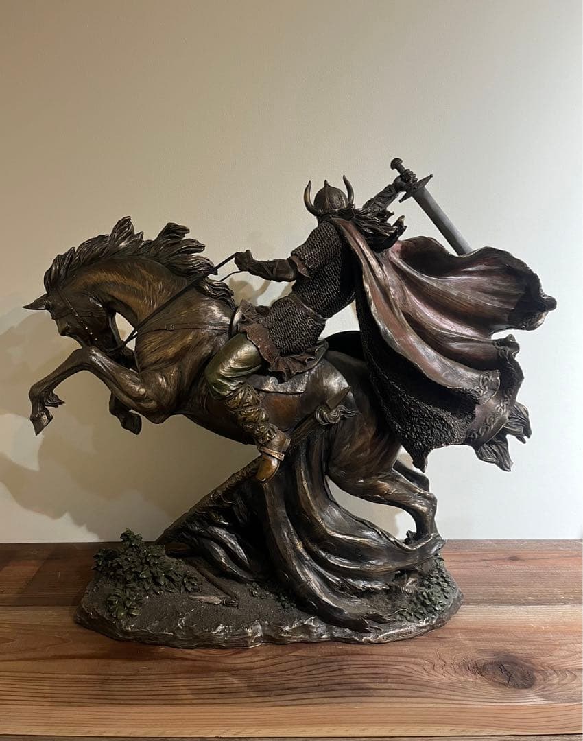 バイキング像 置物 馬 ブロンズ風 バイキング戦士 オブジェ 騎馬