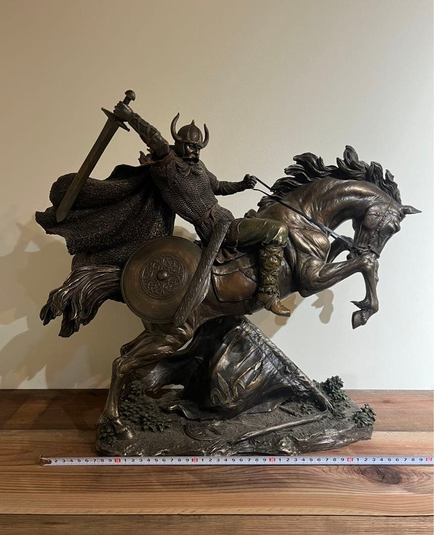 バイキング像 置物 馬 ブロンズ風 バイキング戦士 オブジェ 騎馬