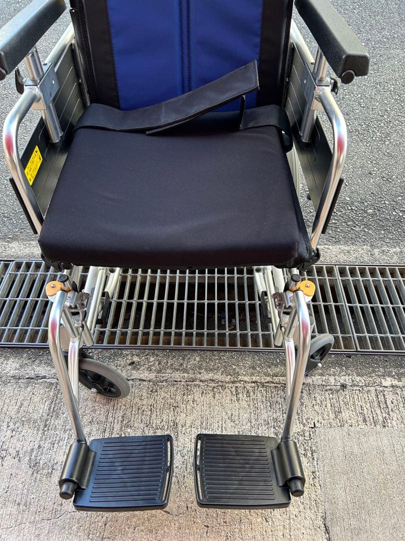 車いす MIKI ミキ リクライニング ティルト式 介助用車いす BAL-12