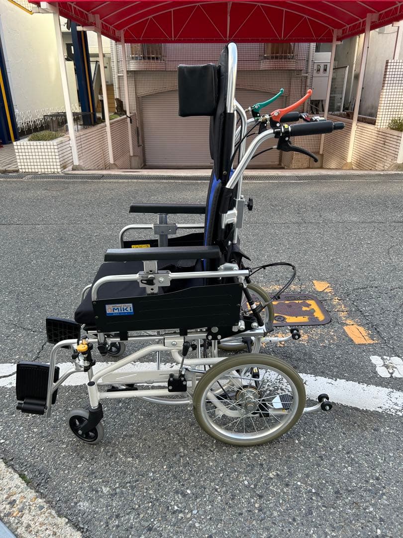 車いす MIKI ミキ リクライニング ティルト式 介助用車いす BAL-12