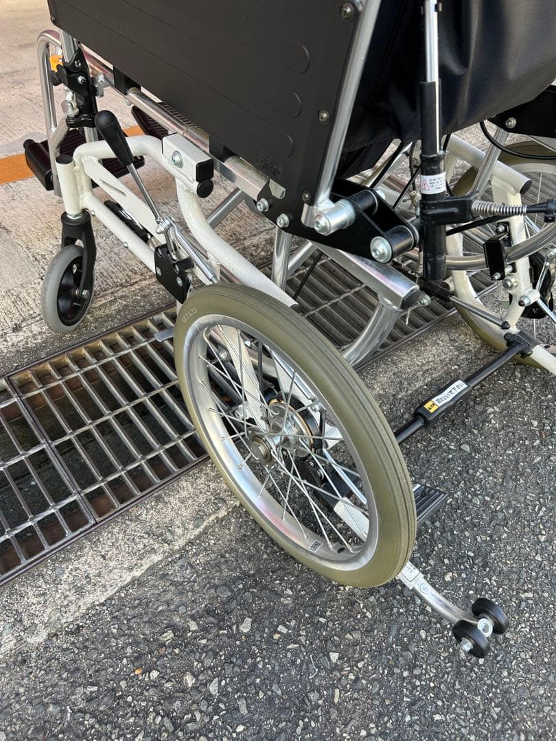 車いす MIKI ミキ リクライニング ティルト式 介助用車いす BAL-12