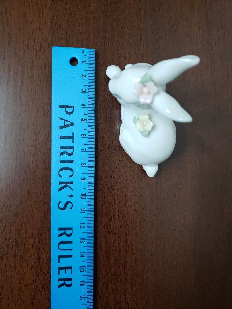 【Cosmos】花うさぎ陶器の置物