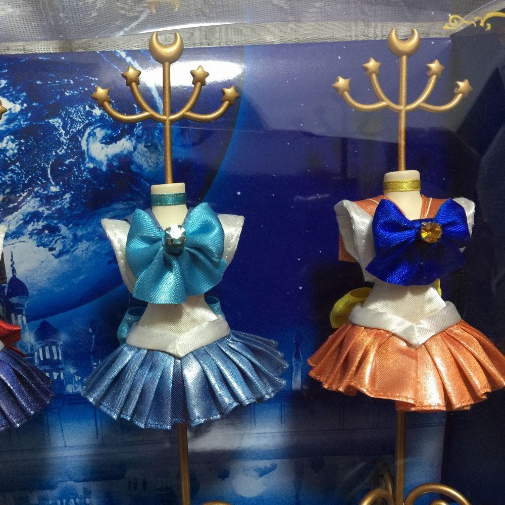 新品未開封 USJ 美少女戦士セーラームーン ジュエリースタンドセット ユニバ