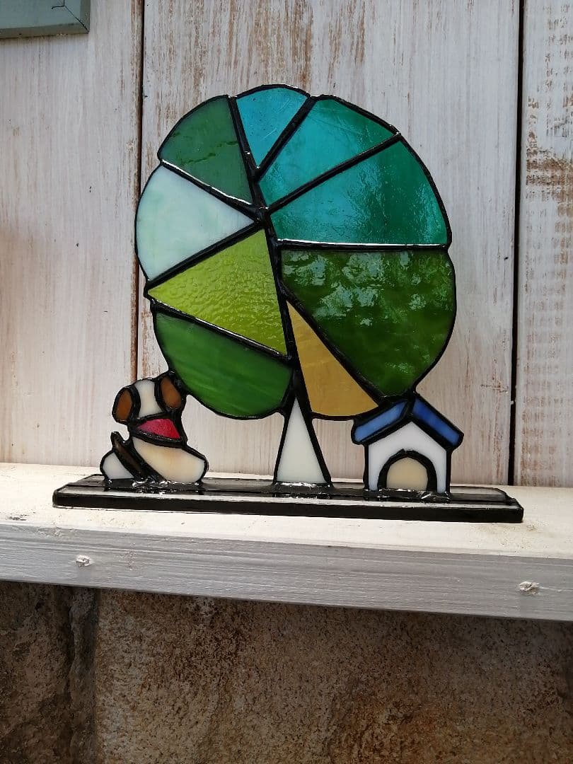 緑の木とワンちゃん2