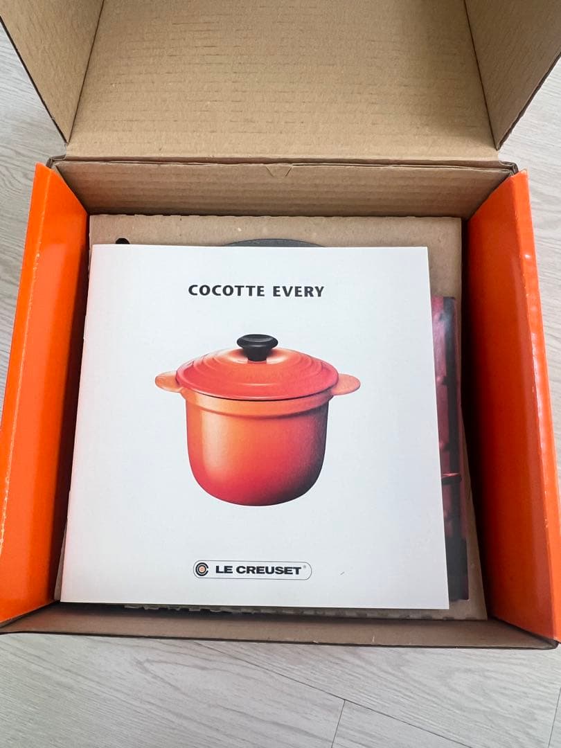 【新品未使用】LE CREUSET オレンジ18cm ココット・エヴリィ