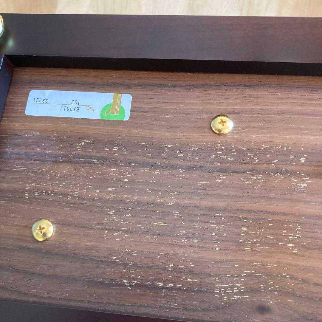 楽器デザインの手動オルゴール