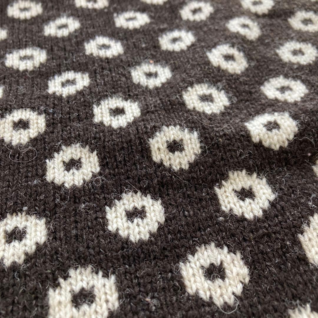 ビヨルク　クッションカバー　ドーナツ柄　ブラック