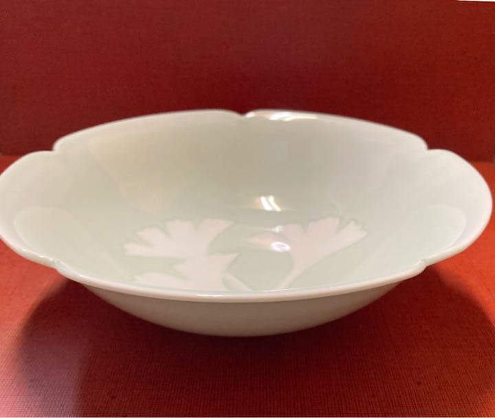 【人間国宝】 井上萬二 青白磁公孫樹文 菓子鉢 【真作保証】