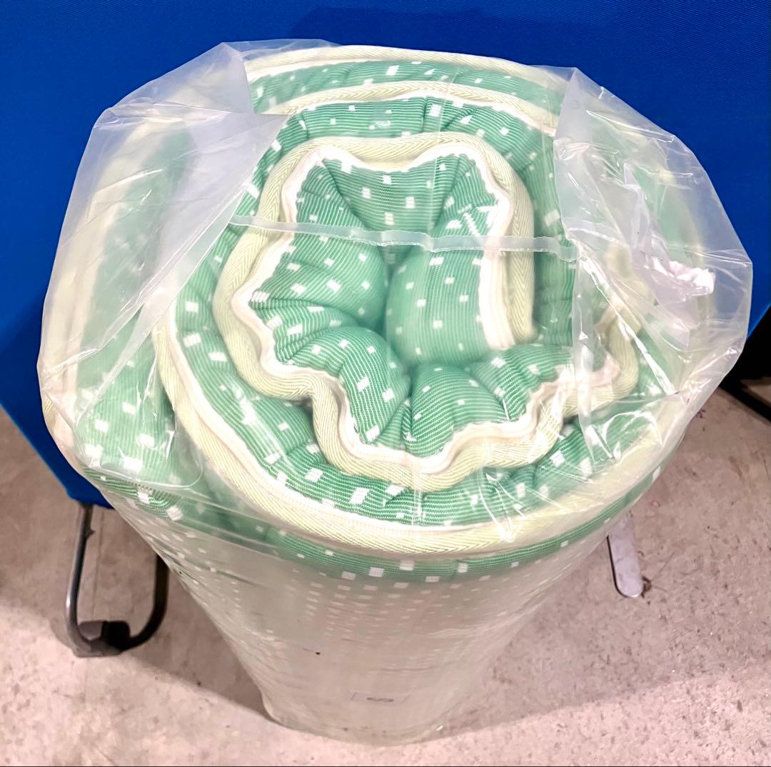 マニフレックス magniflex 緑色ドット柄ノンスプリングマットレス