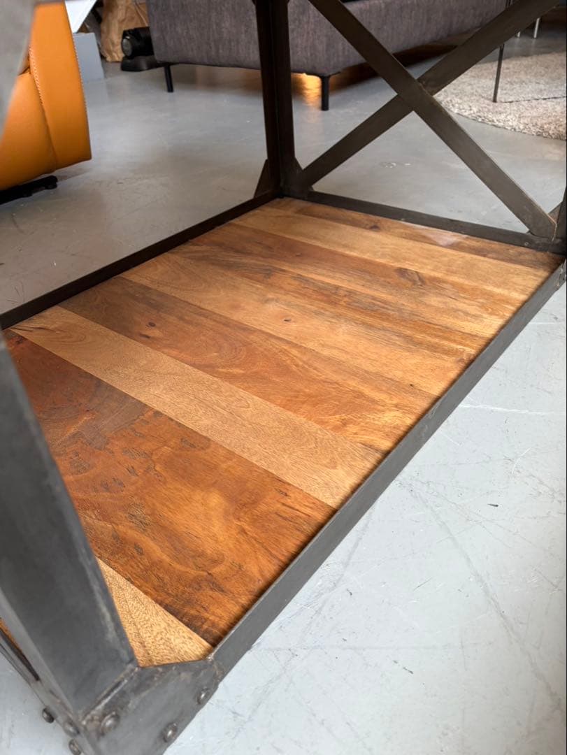 インダストリアル調　センターテーブル/ローテーブル