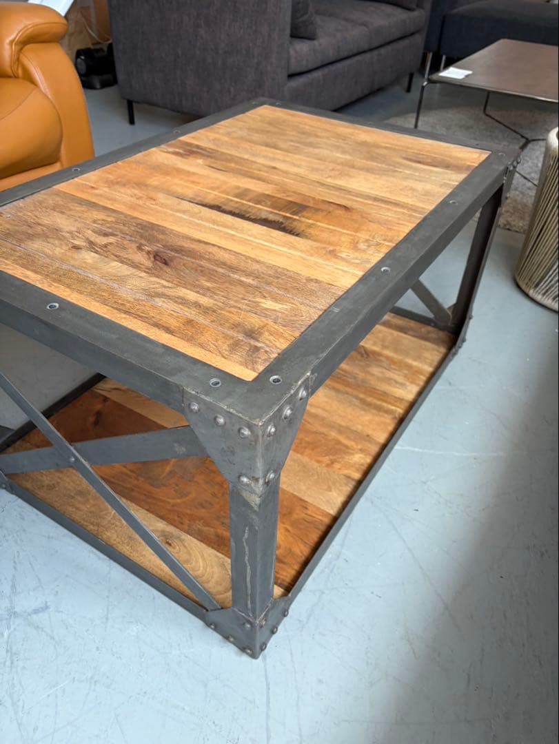 インダストリアル調　センターテーブル/ローテーブル