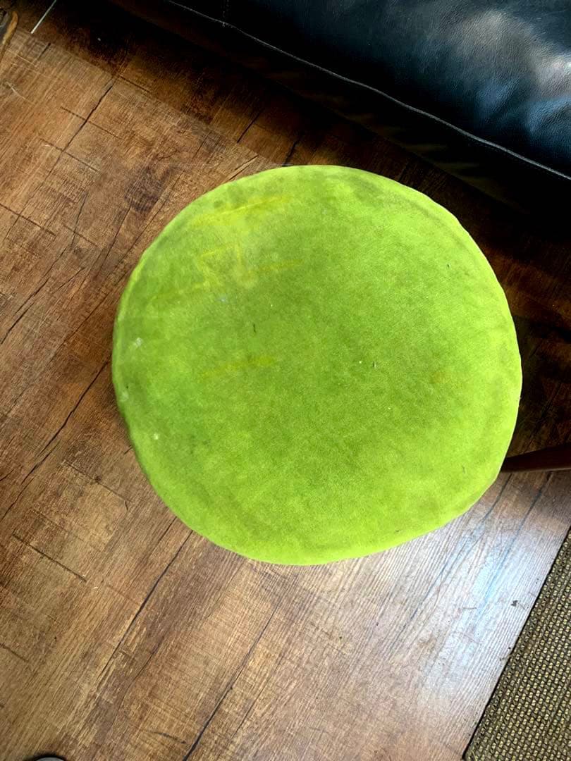 ヴィンテージグリーンモケット丸椅子