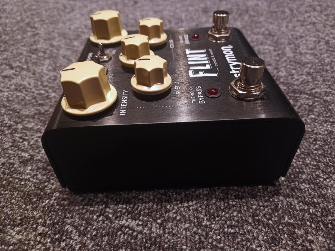 ギター strymon FLINT