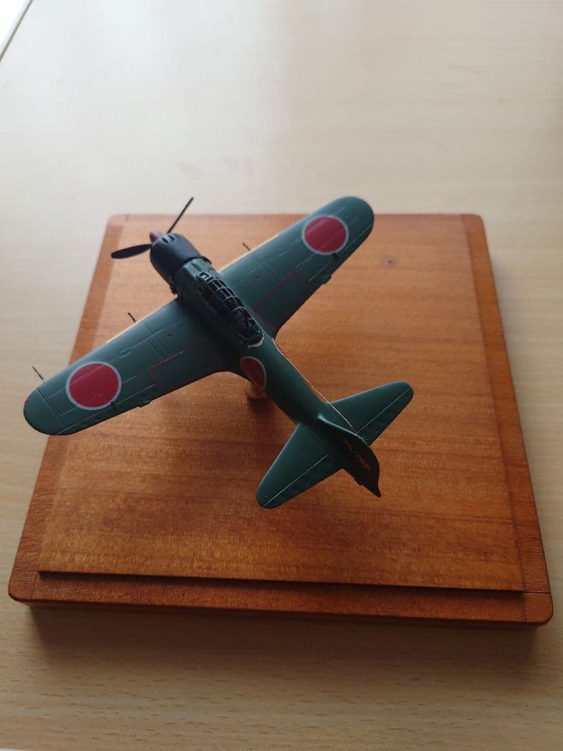 【精密・金属製】小西製作所 1/100 零式艦上戦闘機 五二型（ケース・台座付）
