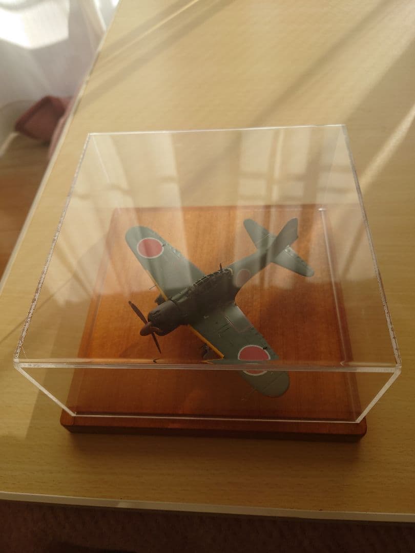 【精密・金属製】小西製作所 1/100 零式艦上戦闘機 五二型（ケース・台座付）